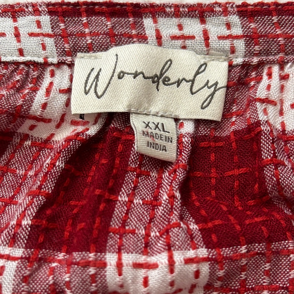 Beautiful Wonderly Red and White Plaid Women’s Shirt. Great for a Western Theme - Picture 4 of 8